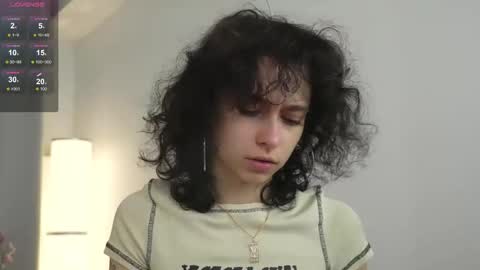 Snapshot of mimilicks chatting on 11/05/25, 06:02 IRIS online show from 11/05/25, 06:02