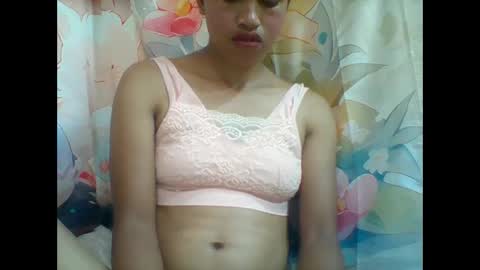 mimisexy295320 online show from 02/03/25, 09:30