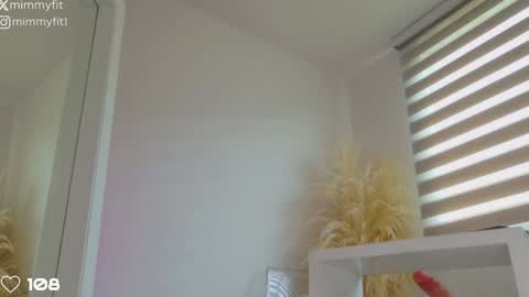 mimmyfit1 online show from 01/08/25, 08:39