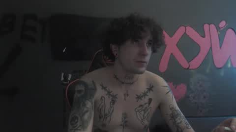 Max online show from 11/08/25, 11:43