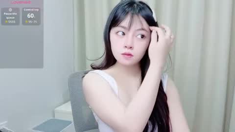 Snapshot of minaaaa69879 chatting on 05/26/26, 02:07 Na online show from 05/26/26, 02:07