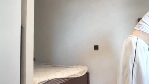 Mira online show from 04/01/26, 08:48