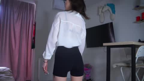 Mira online show from 04/21/26, 07:25