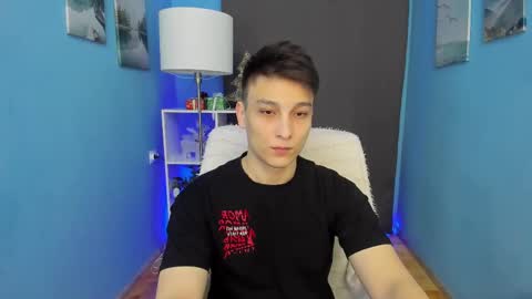 minato_kono online show from 01/13/25, 12:13