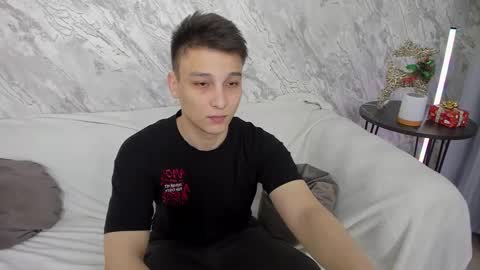 minato_kono online show from 01/14/25, 12:14