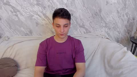 minato_kono online show from 01/24/25, 06:14