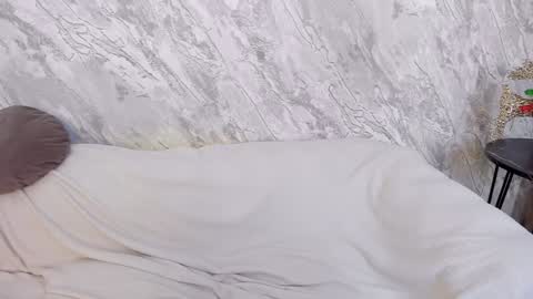 minato_kono online show from 01/25/25, 12:16