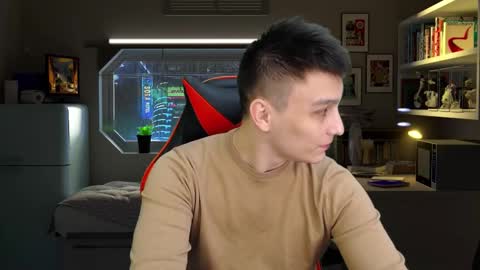 minato_kono online show from 11/06/25, 09:54