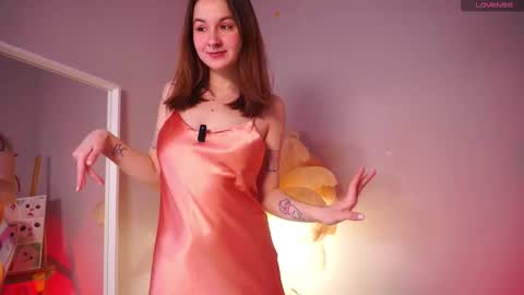 Frances  Next streams Thu Fri Sat 8am -  4pm GMT3 online show from 02/22/26, 06:24