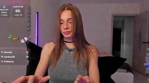 Snapshot of mindlure chatting on 01/06/26, 11:29 Emily online show from 01/06/26, 11:29