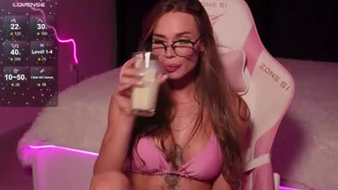 Emily online show from 07/08/26, 03:16