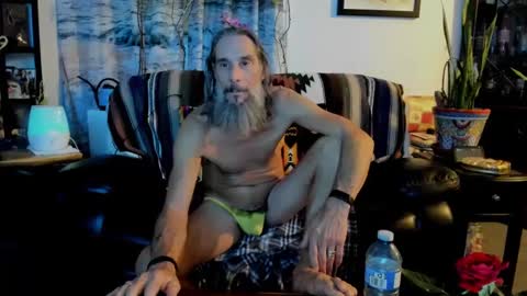 Snapshot of mindphuk chatting on 02/16/25, 05:48 mindphuk online show from 02/16/25, 05:48