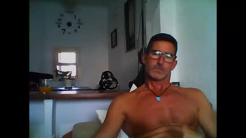 Snapshot of mindthestep chatting on 10/23/25, 01:54 MIND online show from 10/23/25, 01:54