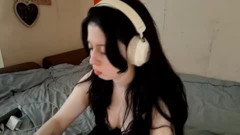 Mindy online show from 04/06/26, 04:21