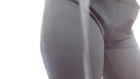 minene_mikami online show from 04/01/26, 11:22