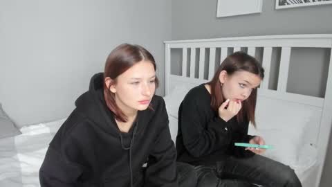 KarinaLeila online show from 10/09/25, 06:55