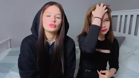 KarinaLeila online show from 10/15/25, 06:13
