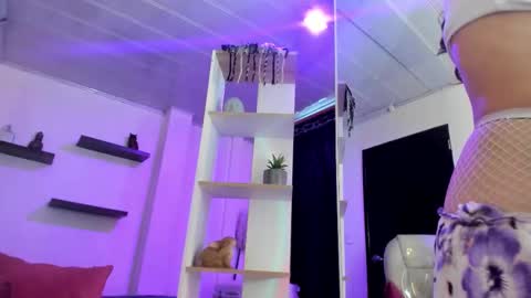 Snapshot of miniadelf chatting on 02/25/26, 07:56 miniadelf online show from 02/25/26, 07:56