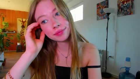 Amelia online show from 05/09/26, 11:48