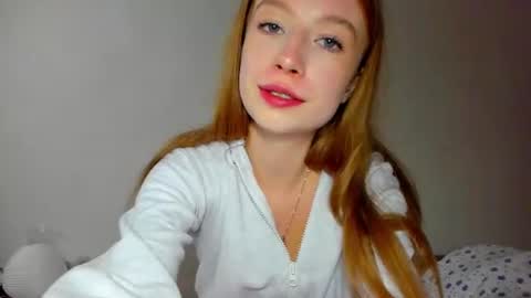 Snapshot of minidiva_ chatting on 07/11/26, 10:11 Amelia online show from 07/11/26, 10:11