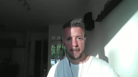 Snapshot of minka28 chatting on 05/08/26, 05:18 minka28 online show from 05/08/26, 05:18