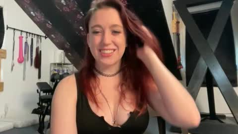 Snapshot of minnyminx chatting on 05/18/26, 03:51 Minx online show from 05/18/26, 03:51