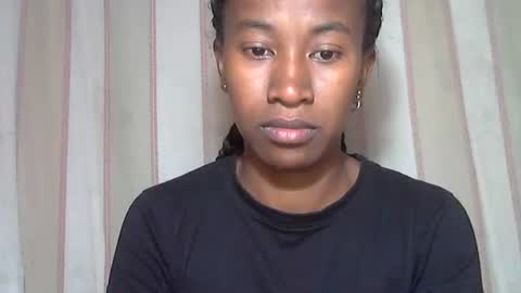 minouch211907 online show from 11/13/25, 11:09