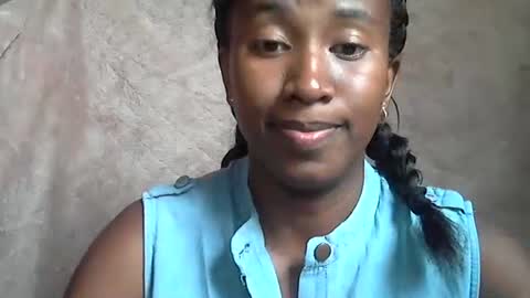 minouch211907 online show from 11/18/25, 10:31