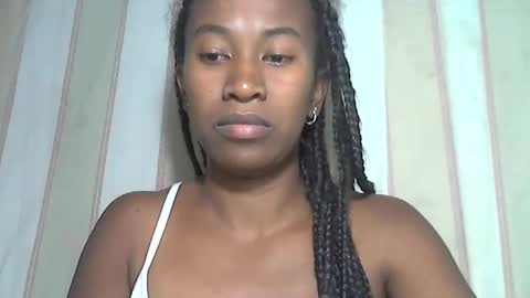 minouch211907 online show from 02/01/26, 05:00