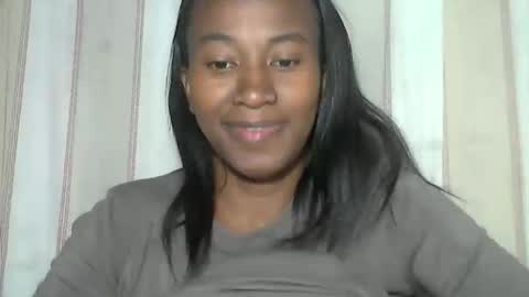 minouch211907 online show from 02/12/26, 03:01