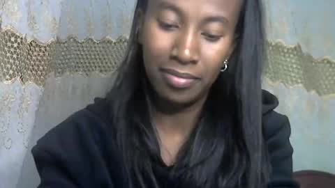 Snapshot of minouch211907 chatting on 06/11/26, 04:49 minouch211907 online show from 06/11/26, 04:49