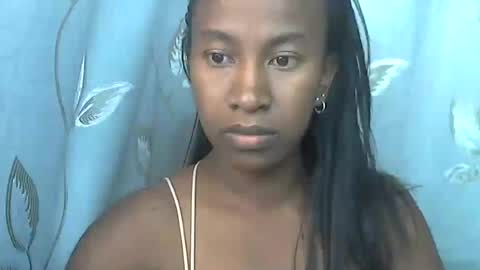 Snapshot of minouch211907 chatting on 07/05/26, 09:38 minouch211907 online show from 07/05/26, 09:38