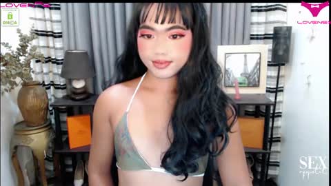 Snapshot of minty_hill chatting on 08/09/26, 05:23 MARIANE online show from 08/09/26, 05:23