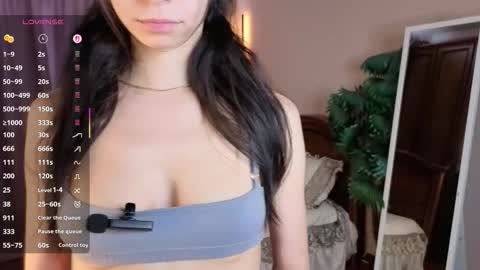 Mio online show from 03/20/26, 02:38