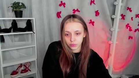 Snapshot of mipsymipson chatting on 02/18/25, 10:05 NEXT STREAM NOVEMBER  27282930 online show from 02/18/25, 10:05