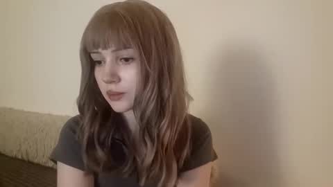 Mira doll online show from 12/18/25, 02:56