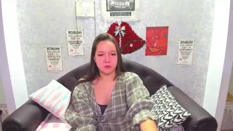 Snapshot of mira_karter chatting on 12/25/24, 02:03 Mira online show from 12/25/24, 02:03