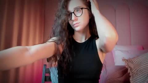 Mira online show from 11/07/25, 07:36