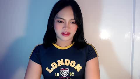 Snapshot of mira_luna222 chatting on 02/22/25, 06:52 Mira Bella online show from 02/22/25, 06:52