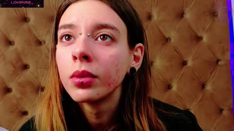 Snapshot of mira_lynxx chatting on 12/02/25, 05:13 mira_lynxx online show from 12/02/25, 05:13