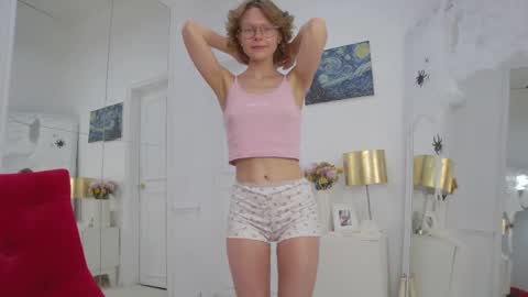 mira_marni online show from 11/04/25, 11:09