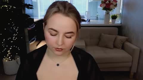 Mira online show from 03/12/26, 02:50