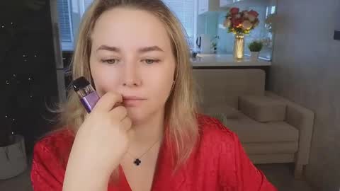 Mira online show from 04/10/26, 01:33