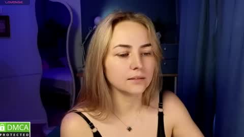 Snapshot of mira_mermayd chatting on 07/15/26, 01:33 Mira online show from 07/15/26, 01:33
