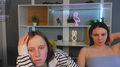 Snapshot of mira_vibe chatting on 02/08/26, 12:08 Mira online show from 02/08/26, 12:08