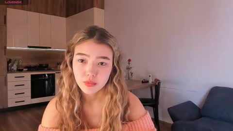 Snapshot of miraann chatting on 02/24/25, 09:32 Mirana online show from 02/24/25, 09:32