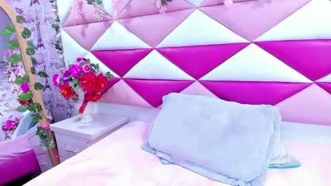 Snapshot of mirabella_miller chatting on 09/11/25, 12:27 mirabella_miller online show from 09/11/25, 12:27