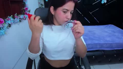 mirabella_miller online show from 01/11/26, 11:59