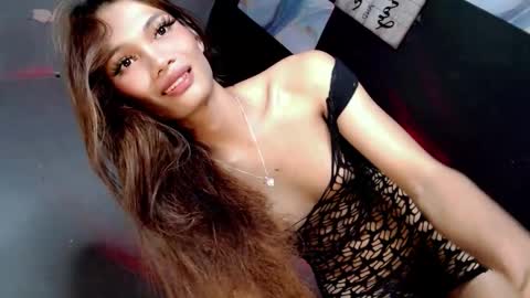 Zoey online show from 12/18/25, 04:57