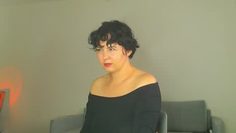 Snapshot of miradiaz chatting on 06/27/26, 08:52 Meera online show from 06/27/26, 08:52